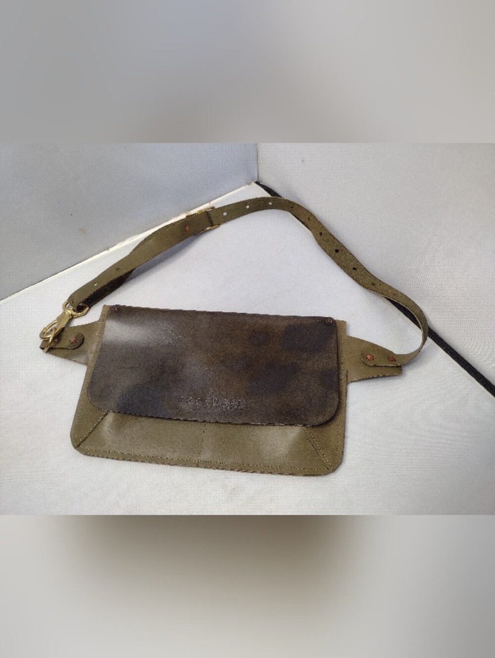 Poorwill Handmade Leather Crossbody Belt Bag Purse Green Molded B8